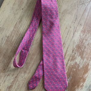 Brooks Brothers Pink Butterfly Silk Patterned Tie